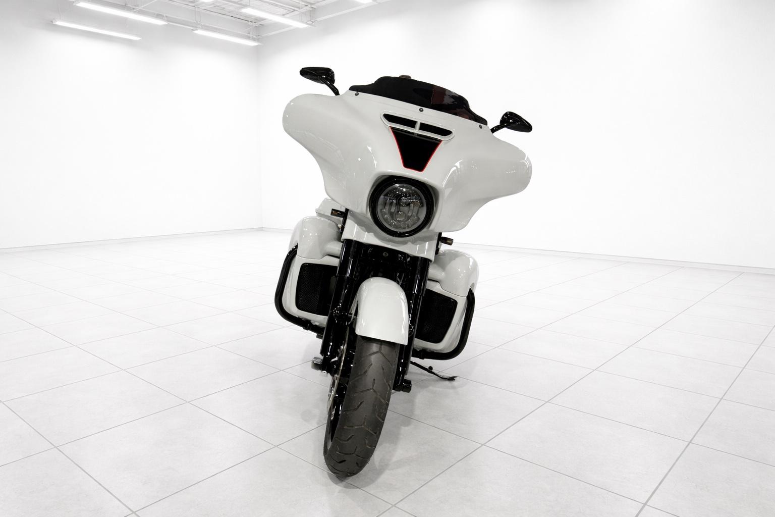 Harley-Davidson Street Glide 117 CVO Ape 131ci Stage 4