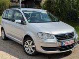 Volkswagen Touran 1,6 Trendline 7-Sitzer+Tempomat+Alu !!! - Volkswagen Touran mit Benzin-Antrieb: Kleinbus, 1.6
