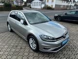 Volkswagen Golf VII Lim. 1.5 TSI *1 Hand*Navi*AHK*ACC* - VW Golf von 2019