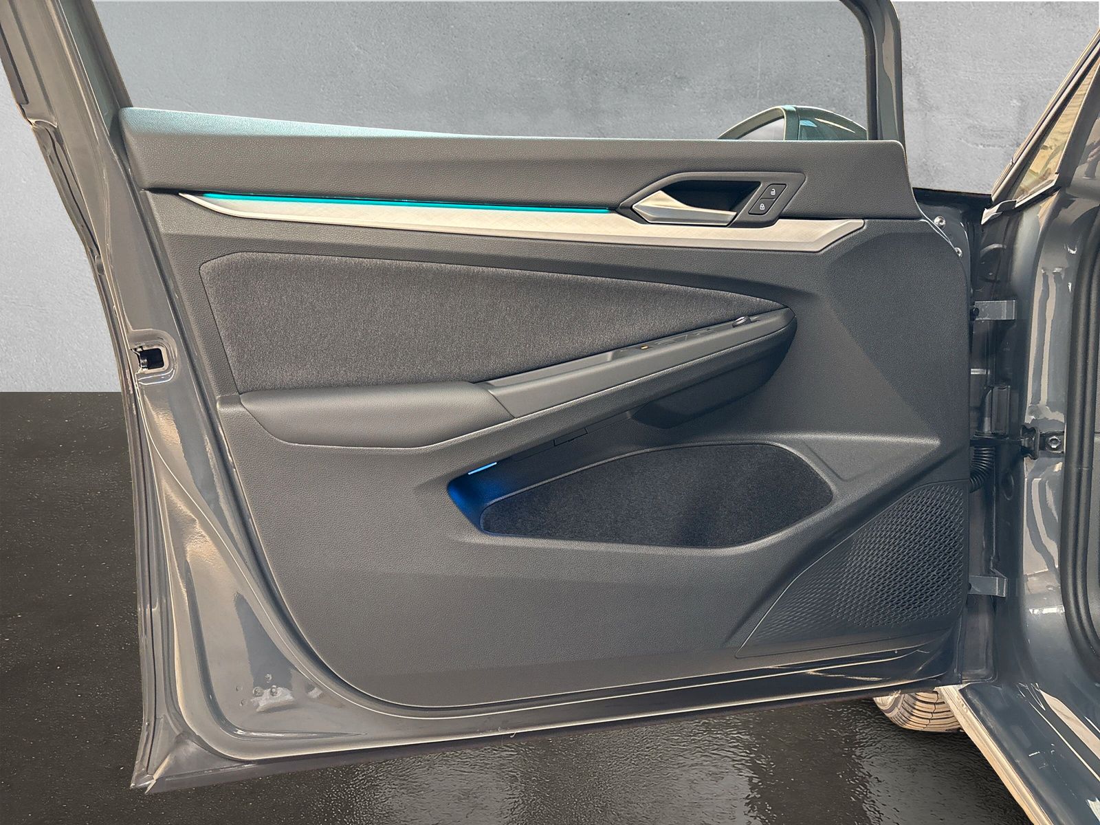Fahrzeugabbildung Volkswagen Golf Variant 2.0 TDI Life SHZ HuD Kamera ACC