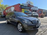 Mercedes-Benz C 200 Kompressor AVANTGARDE Tempomat NAVI SHZ - Mercedes-Benz C 200: Kompressor Avantgarde