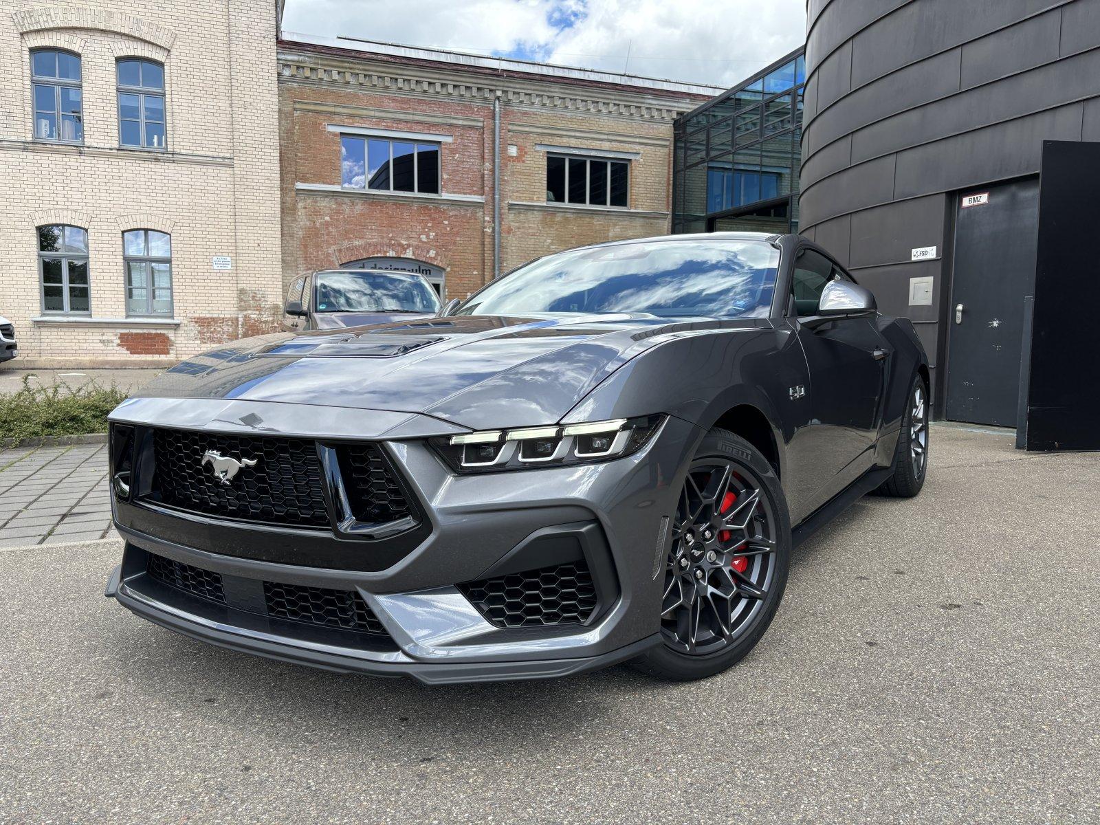 Ford Mustang GT 5.0 Fastback MagneRide/Brembo rot