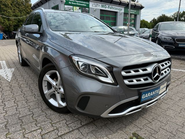 Mercedes-Benz GLA 200 URBAN AUTOMATIK NAVI LED KAMERA