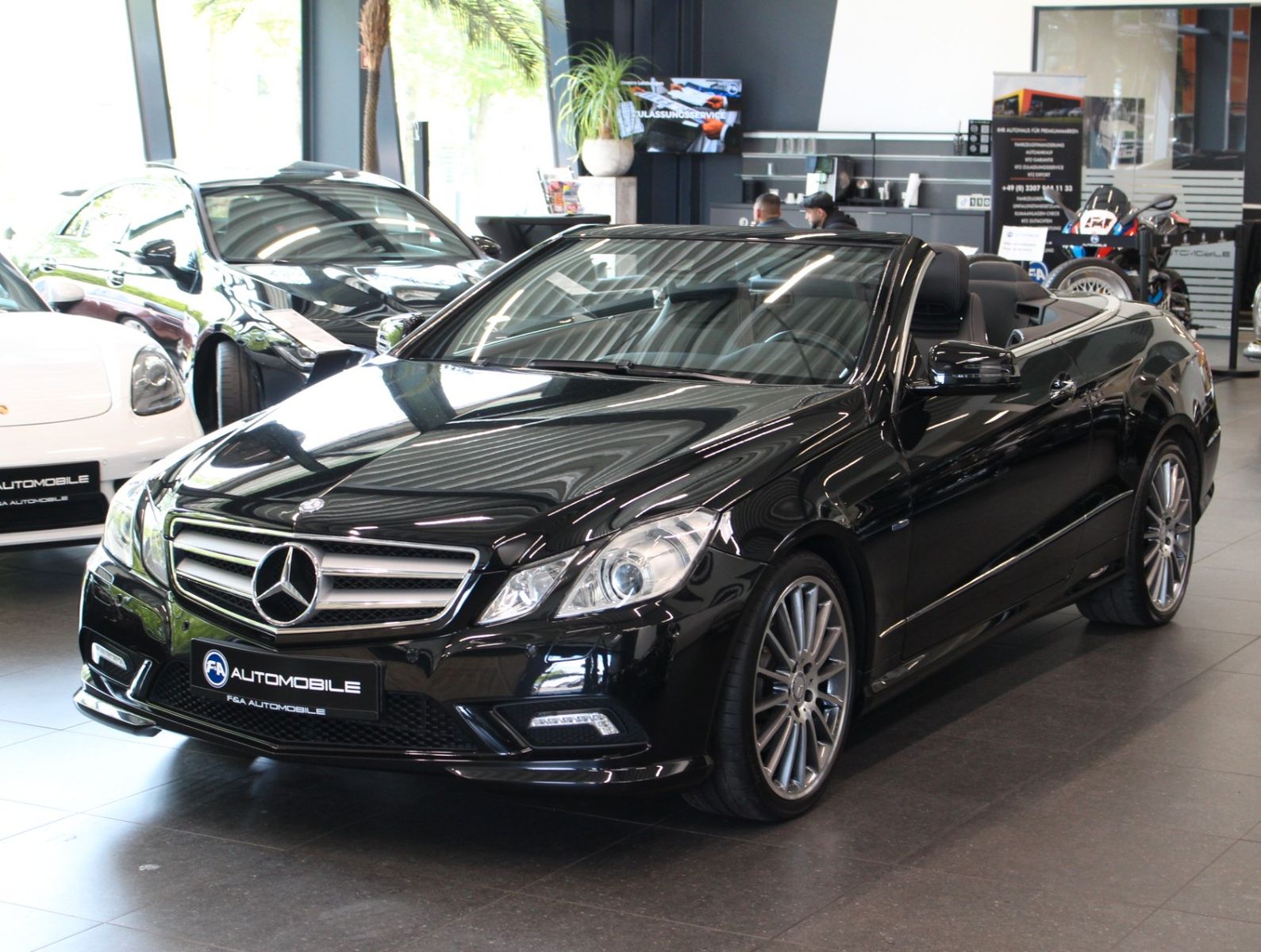 Fahrzeugabbildung Mercedes-Benz E 350 Cabriolet AMG-Line*Kamera*2.Hand