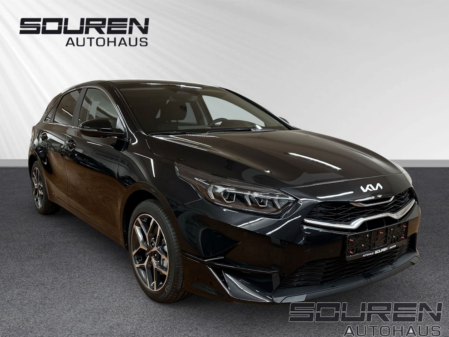 Fahrzeugabbildung Kia Ceed 1.5 T-GDI Ultimate Edition STYLE JBL + SITZ