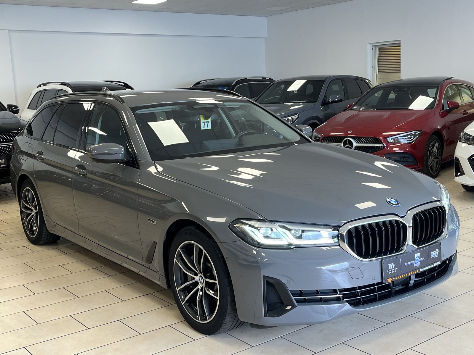 BMW 530 e Business LED Leder Live Cockpit Prof R.Cam imagem 3