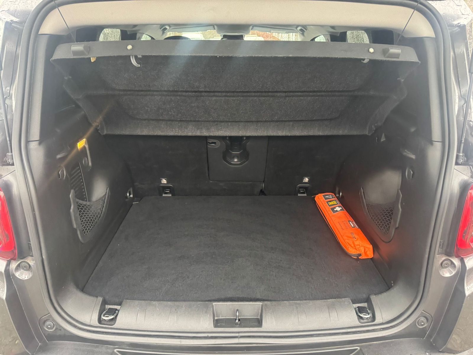 Fahrzeugabbildung Jeep Renegade Limited FWD LED+Navi+Automatik