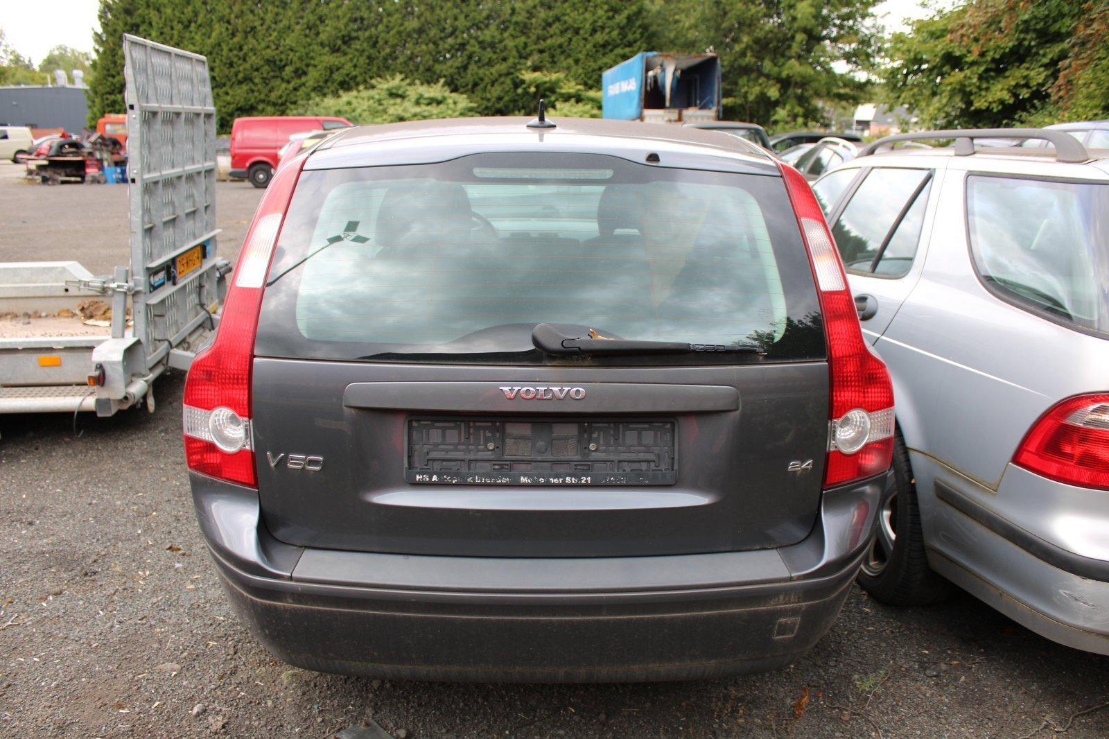 Volvo V50 2005 — photo 10