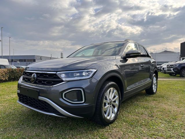 Другие VOLKSWAGEN T-Roc 1.5 TSI ACT DSG Life IQ.LED - A