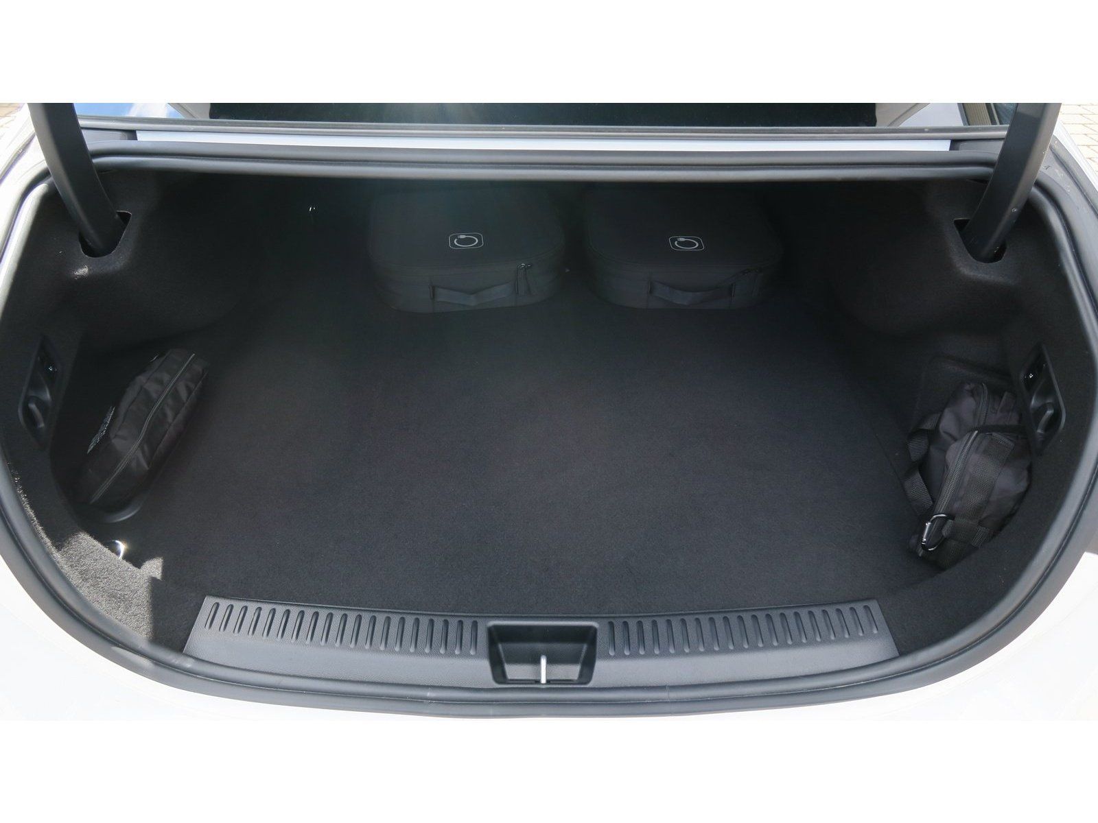 Mercedes-Benz E 300 de 4M Avantgarde Technik-Paket AHK Sitzkli foto 8