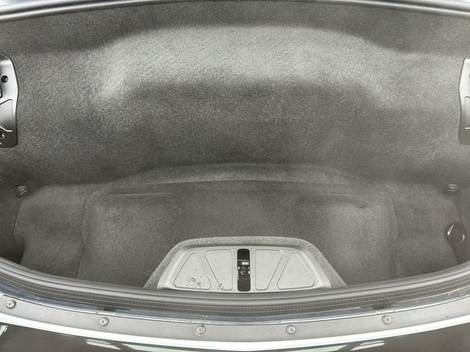 Fahrzeugabbildung Corvette C8 Coupe 3LT MY 2024 FRONTLIFT/MAGNETIC RIDE/EU-