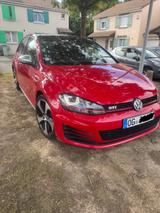 Volkswagen Golf 2.0 TSI DSG  - Volkswagen Golf mit Benzin-Antrieb: Kleinwagen, 2.0