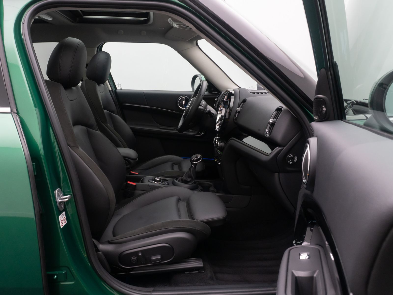 Fahrzeugabbildung MINI Countryman SE (Cooper) ALL4 HUD Kamera H/K Voll