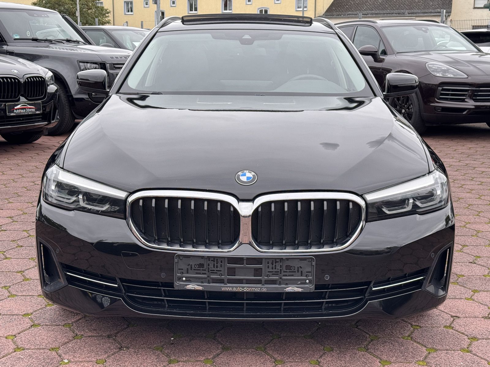 BMW 520d AMBIENTE PANORAMA RFKA DAB LED imagem 2