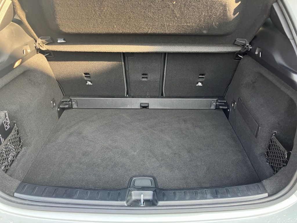 Fahrzeugabbildung Mercedes-Benz GLA 200 AMG*NIGHT*AHK*KEYL*KAM*LENKR-HEIZ*TOTW