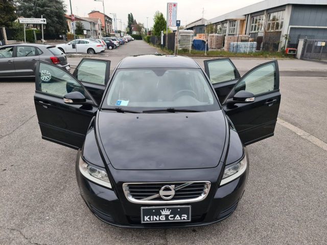 Volvo V50 D2 R-design