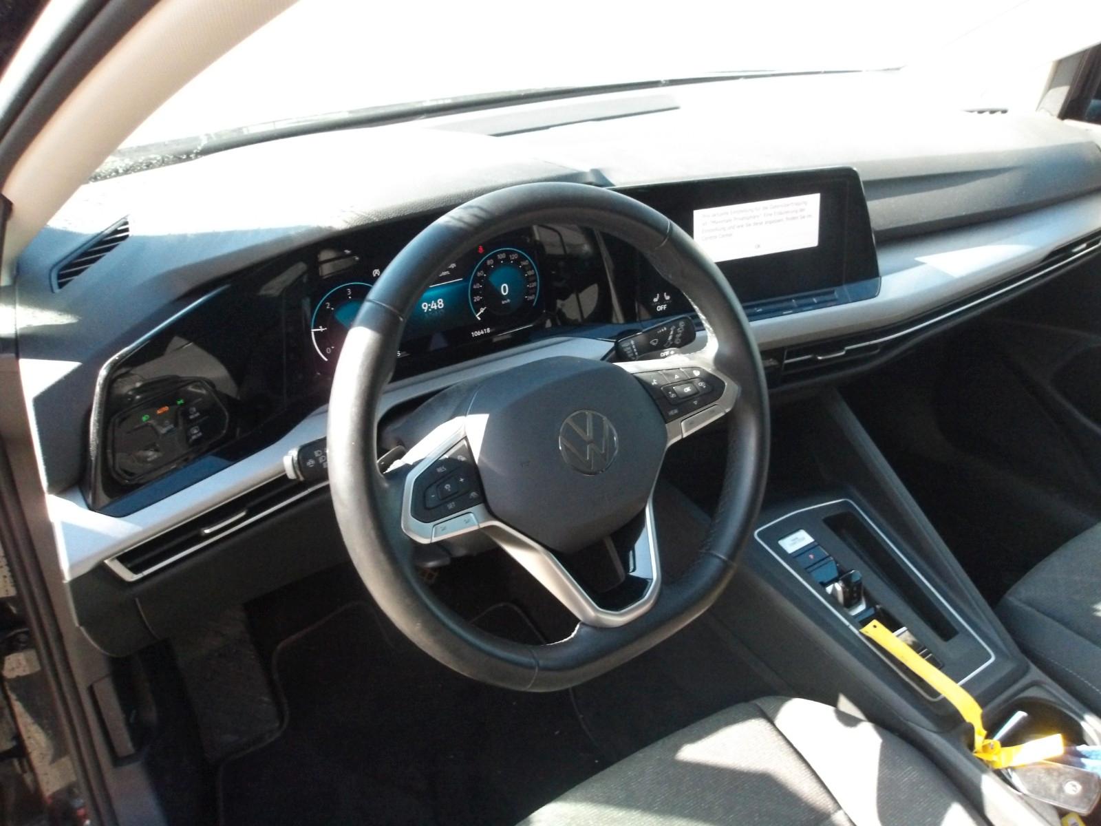 Volkswagen Golf VIII Lim. Life EXP -, миниатюра 6