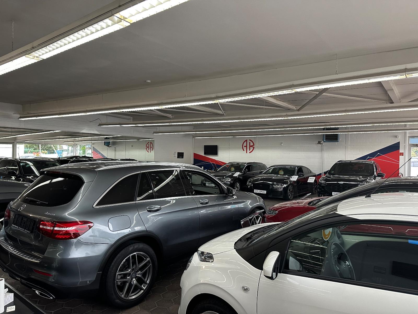 showroom-image-main