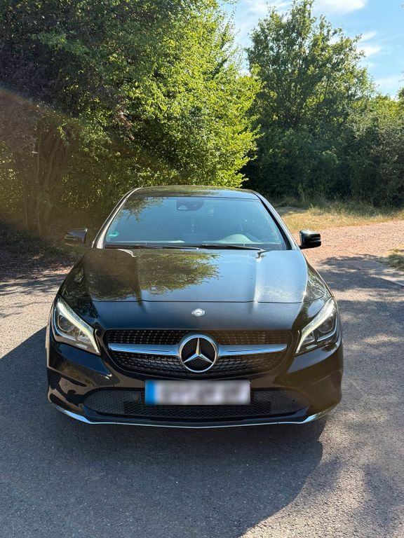 Image of Mercedes-Benz CLA 180