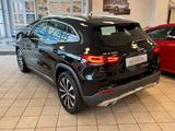Mercedes-Benz GLA 200 Prog. 7G-DCT LED SHZ Pano MBux CarPlay - Mercedes-Benz GLA 200 in Bonn