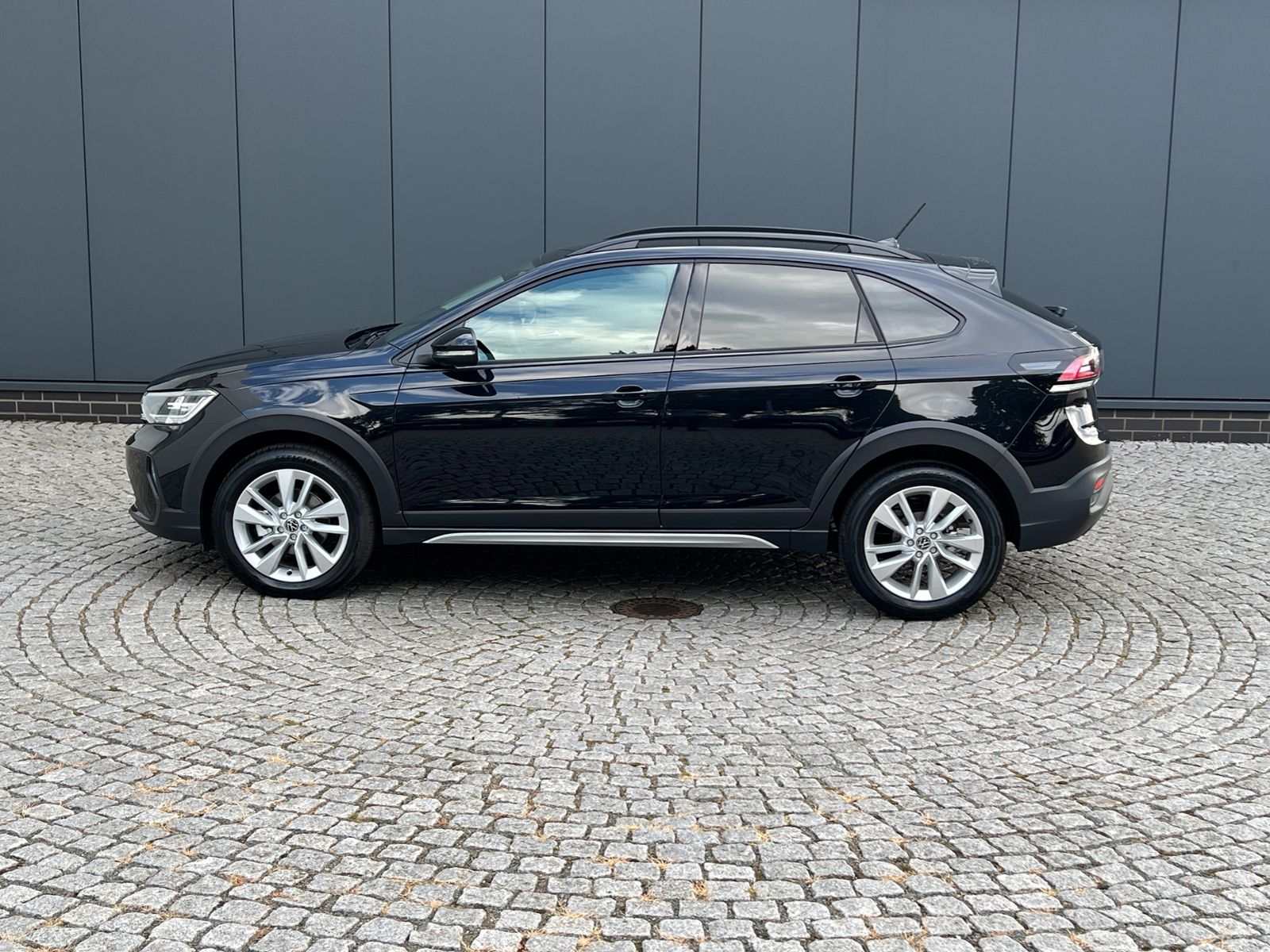 Fahrzeugabbildung Volkswagen Taigo Life 1.0 TSI DSG *IQ.Light, Ready2Discover