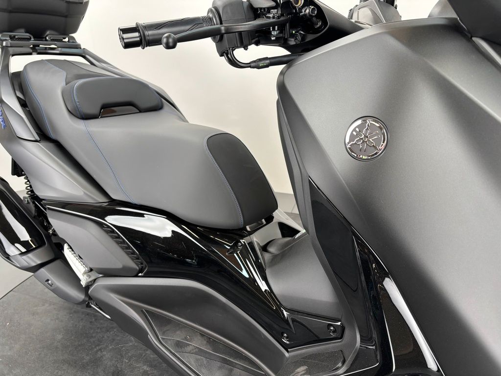 Fahrzeugabbildung Yamaha X MAX 300 *MJ 2025 MIT TOPCASE*