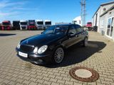 Mercedes-Benz E 500 PANO/SITZLÜFTUNG+HEIZUNG/NAVI/KEYLESSGO - Mercedes-Benz E 500 aus 2002