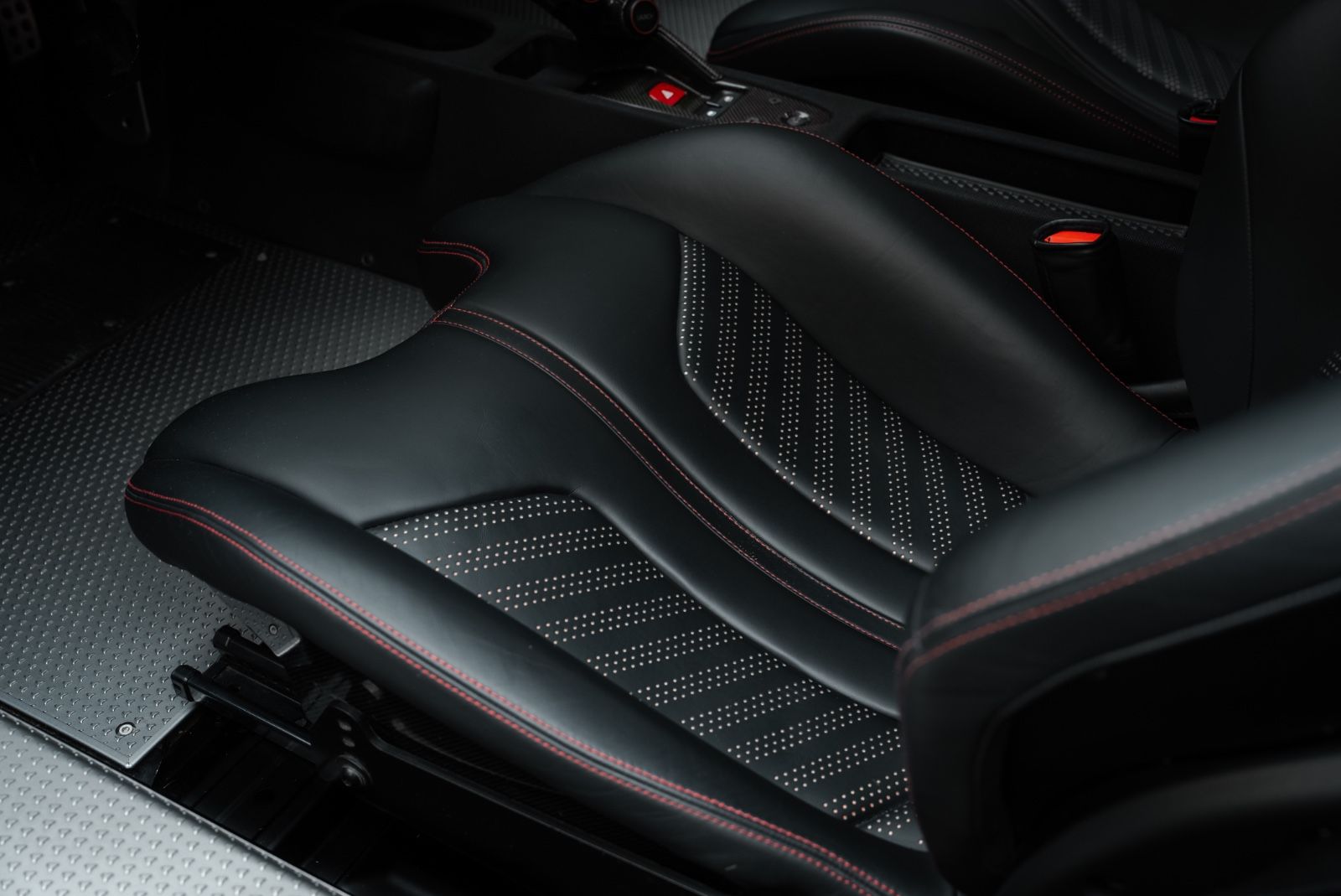 Fahrzeugabbildung Ferrari 458 Speciale LIFT/GARANTIE/SCHECKHEFT/UNFALLFREI