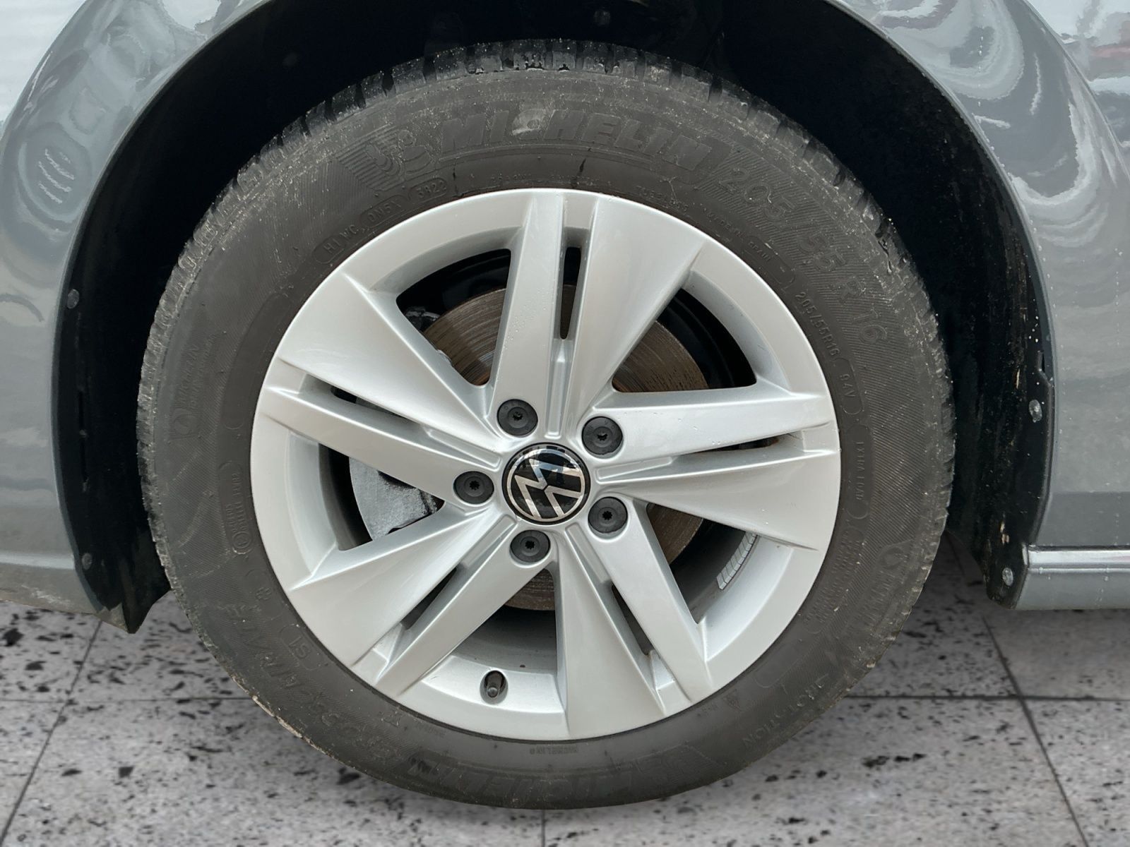 Volkswagen Golf - Bild 8