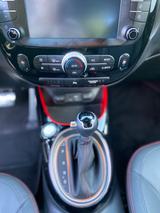 Kia Soul 1.6 CRDi White&Red Edition DCT White&Re... - Kia Soul mit Diesel-Antrieb: Automatik