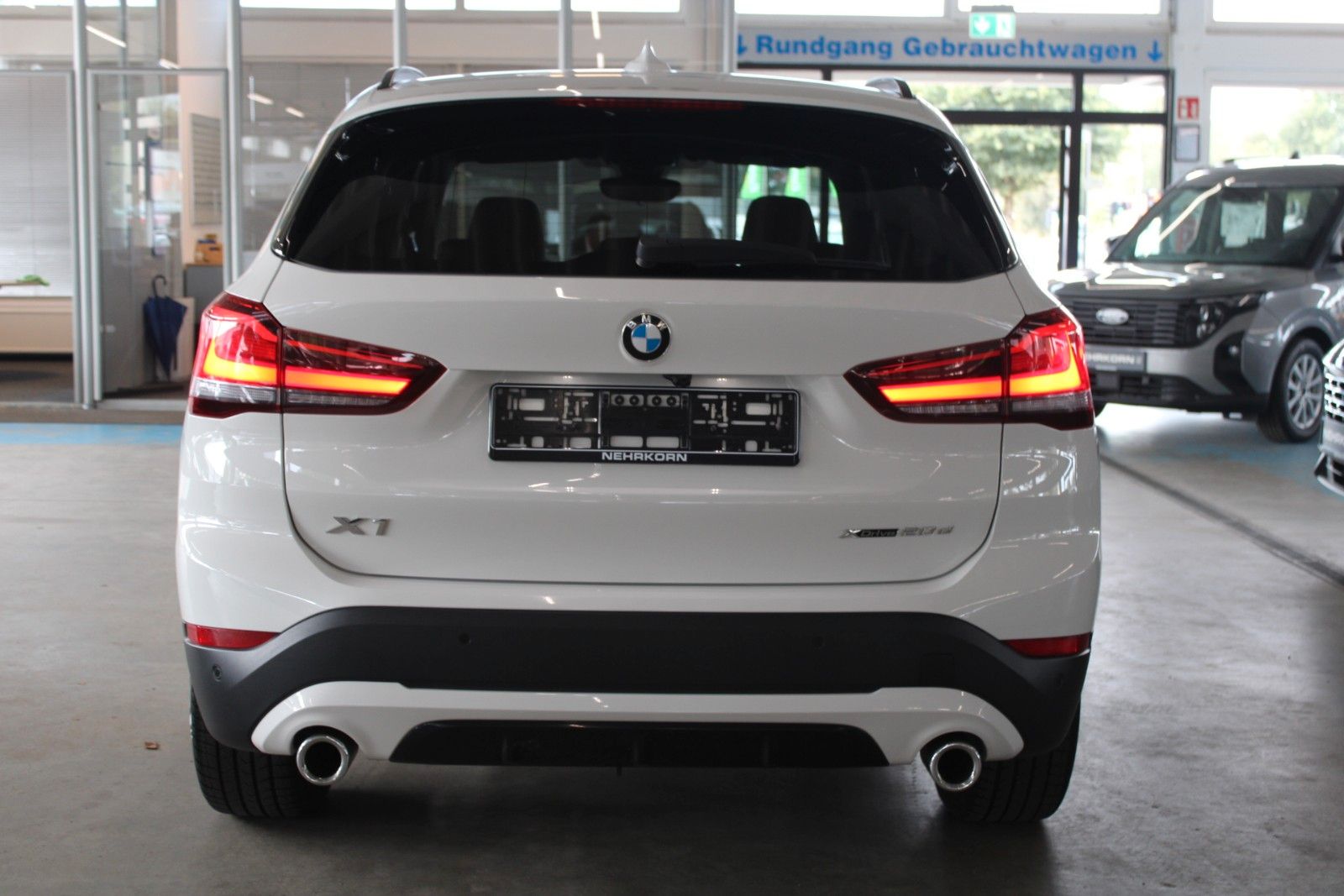 Fahrzeugabbildung BMW X1 xDrive20d Sport Line Aut. Pano AHK Leder LED