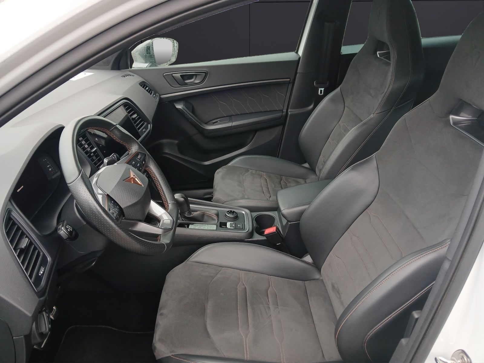 Fahrzeugabbildung CUPRA Ateca TSI DSG 4Drive LED AHK Navi Pano AID ACC P