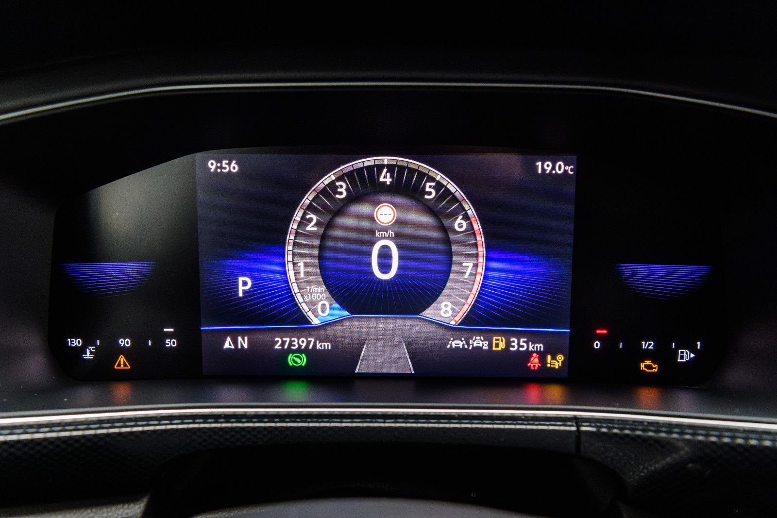 Fahrzeugabbildung Volkswagen T-Cross 1.5 TSI R-Line+LED+IQ+TOTWINKEL+ACC+AHK