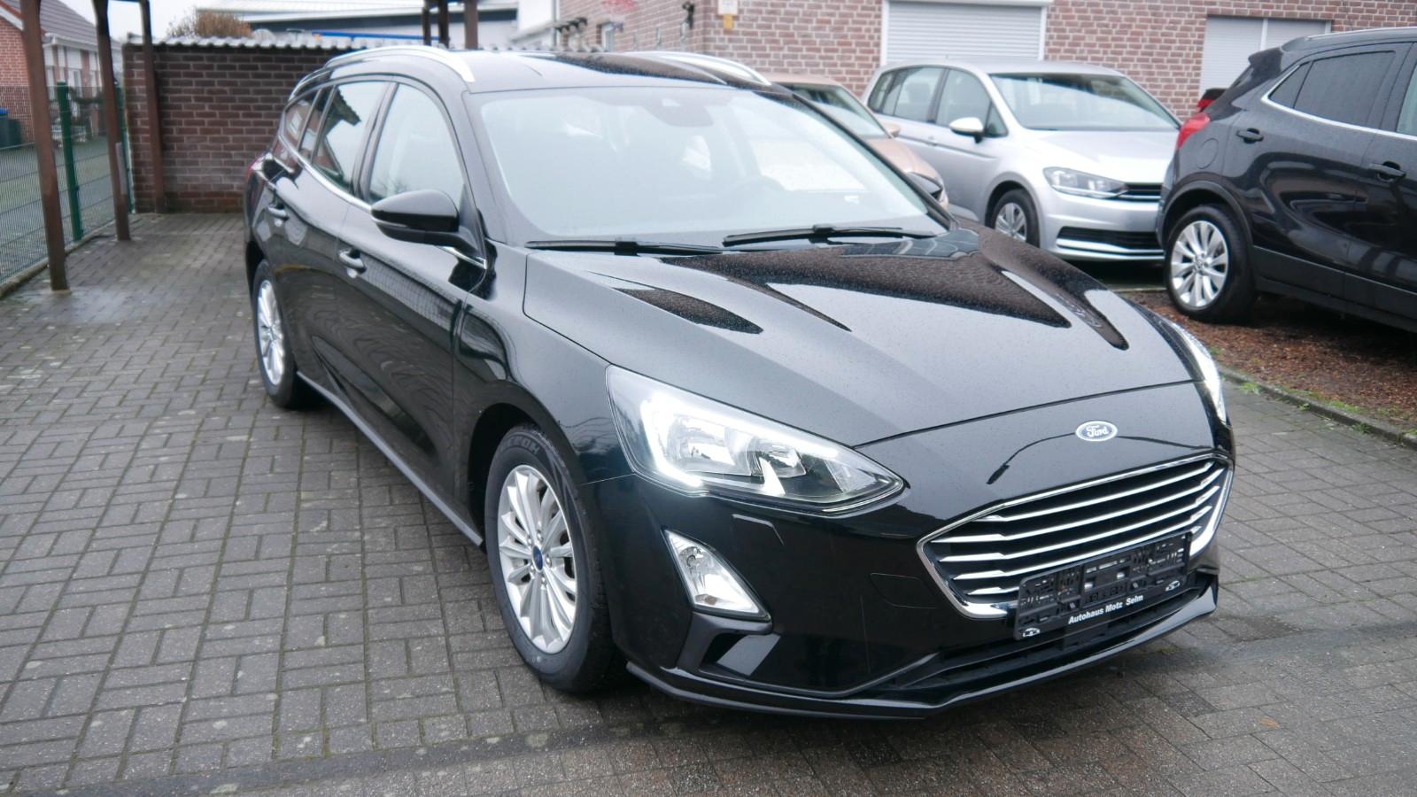 Ford Focus  Titanium Automatik