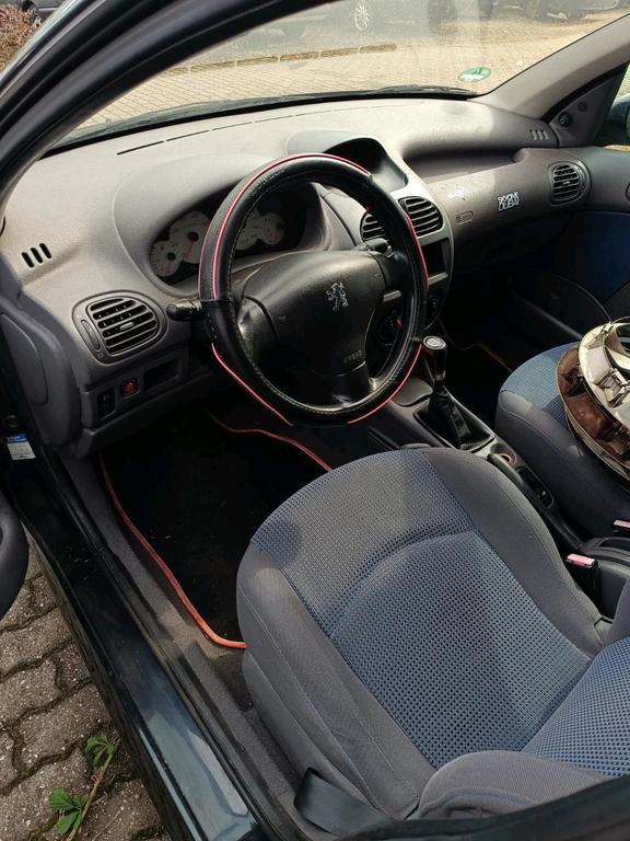 Peugeot 206