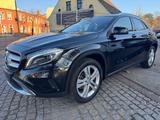 Mercedes-Benz GLA 200*LEDER*KAMERA*NAVI*PARKASSISTENT - Mercedes-Benz GLA 200: Limousine