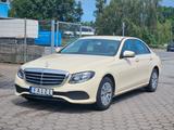 Mercedes-Benz E 200 d Automatik Euro6 277.000 km - mit Diesel-Antrieb: Taxi