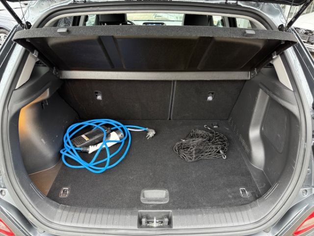 Fahrzeugabbildung Hyundai KONA Premium Elektro 2WD +LEDER+KLIMA+ACC+NAVI+S