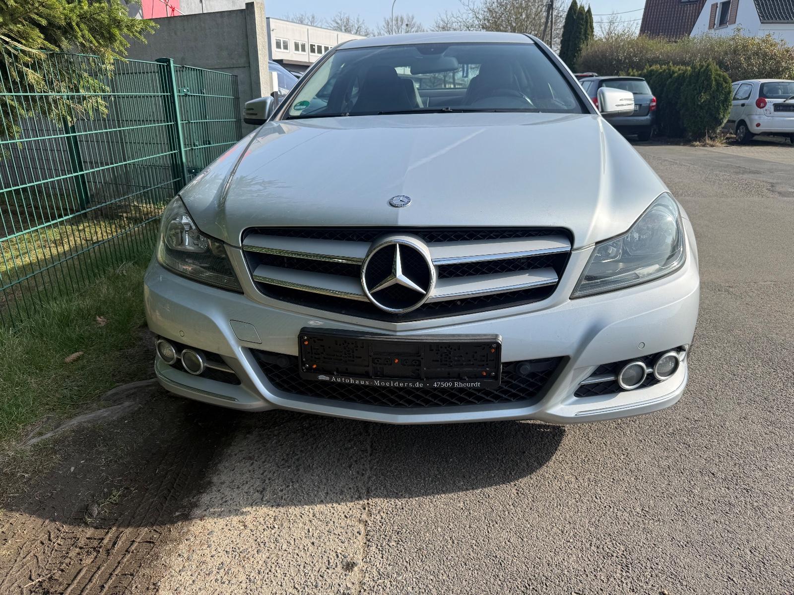 Mercedes-Benz C 180 BlueEFFICIENCY Coupé Edition 1