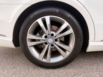 Mercedes E 200 - 6