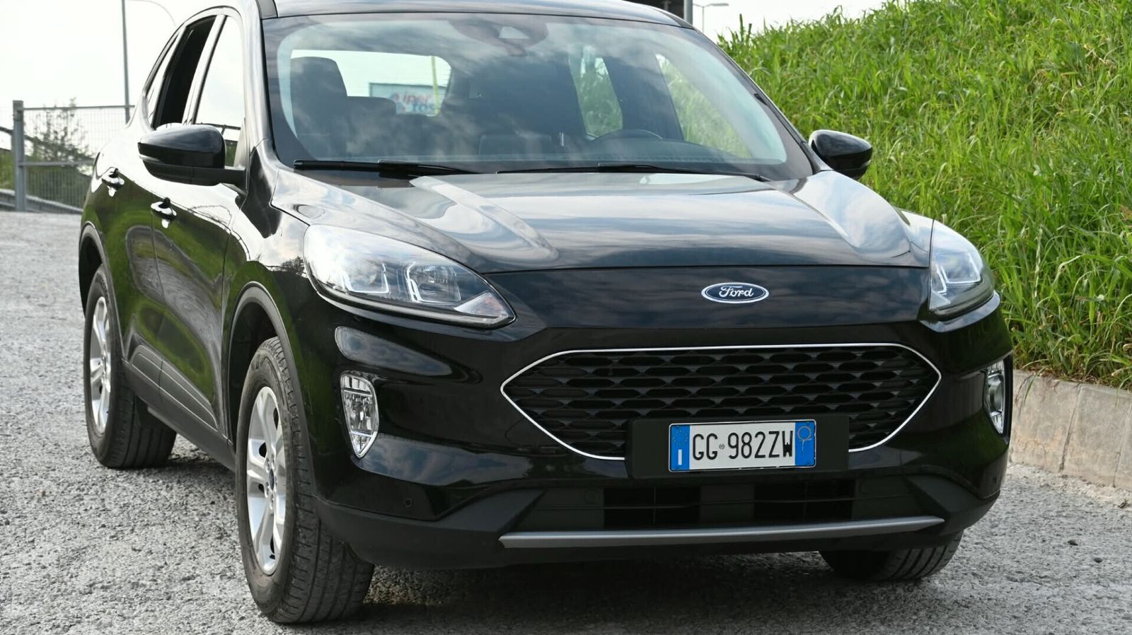 Ford Kuga 2.5 Plug In Hybrid 225 CV CVT 2WD ST-L imagem 2