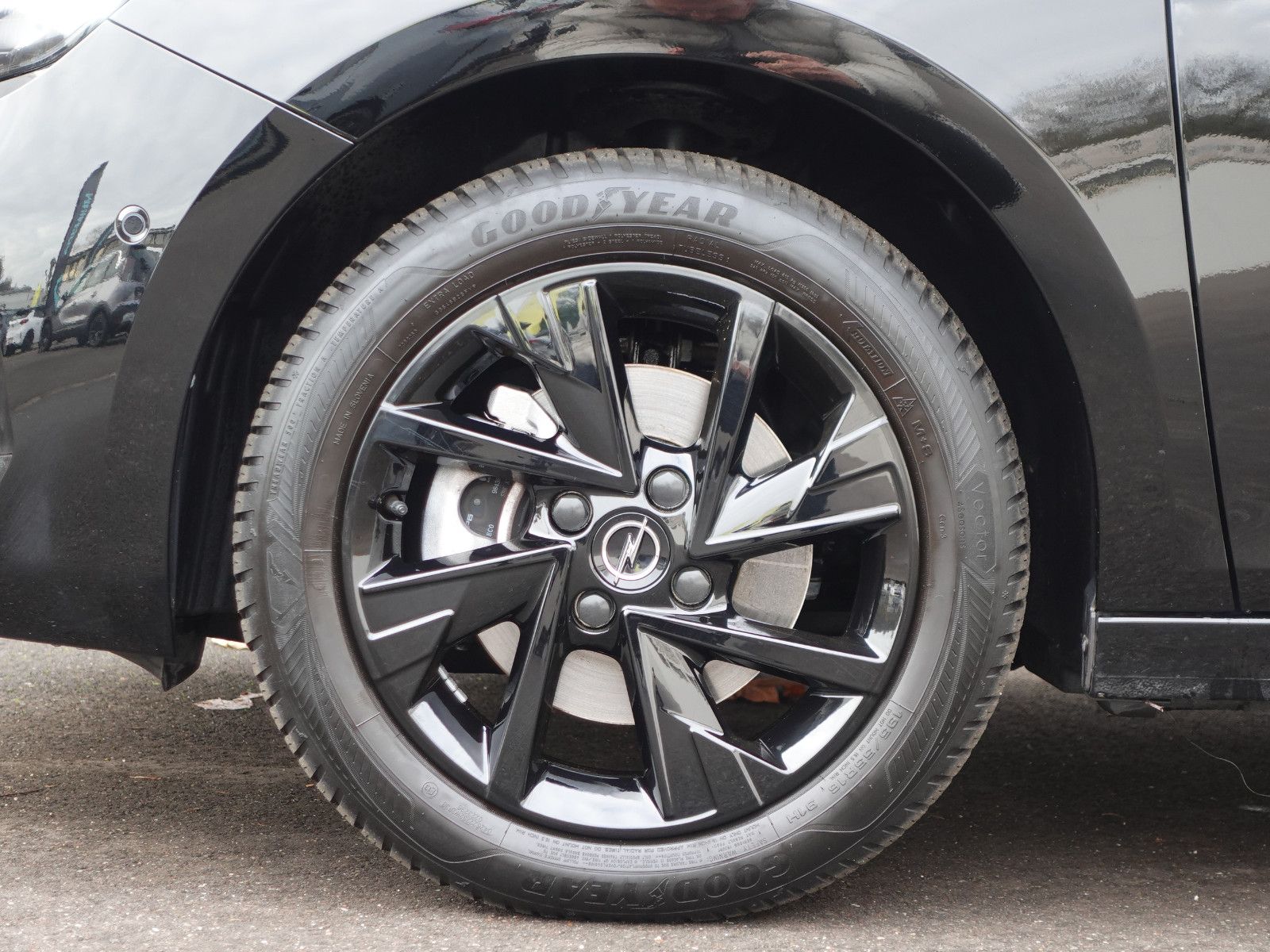 Fahrzeugabbildung Opel Corsa 1.2 Turbo GS Navi,Allwetter,Kamera,PDC,LED