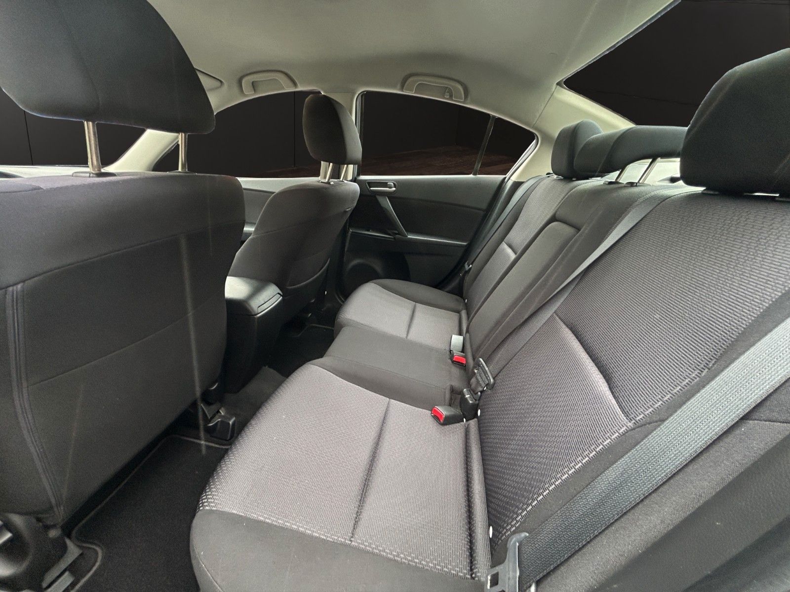 Fahrzeugabbildung Mazda 3 Lim. High-Line/Servive Neu !/Shz./Parkhilfe