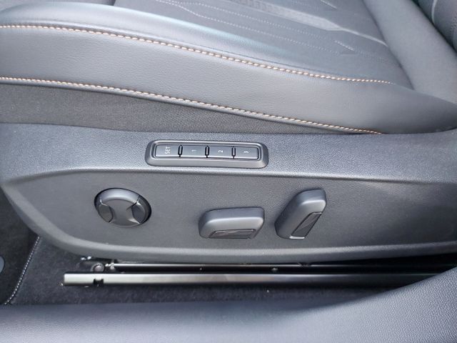 Formentor VZ 1.4 e-HYBRID *AHK+MATRIX+PANO+NAVI*