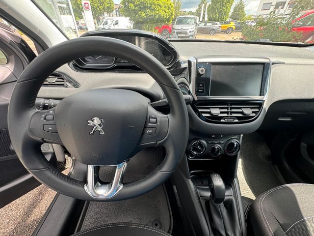 PEUGEOT 208 Active