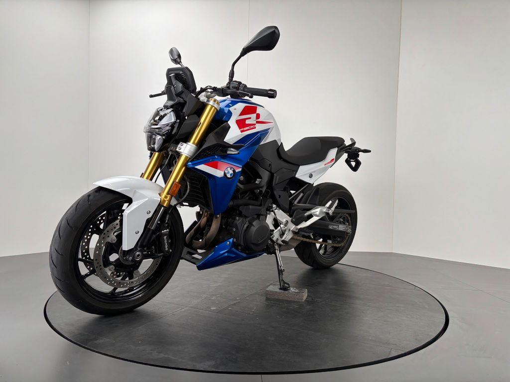 Fahrzeugabbildung BMW F900 R *TOP-ZUSTAND *SERVICE NEU