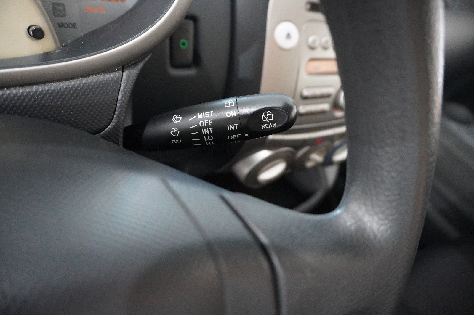 Fahrzeugabbildung Daihatsu Sirion 1.0 5-TÜR KLIMA/CD/AUX/8-FACH/TÜV