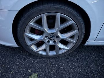 Volkswagen Golf - 9