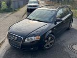 Audi A4 Avant 1.8 Turbo - Audi A4: Turbo