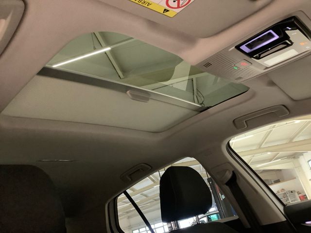 Golf Life 1,5 TSI 85 kW  AZV, Pano, ACC, LED, SH